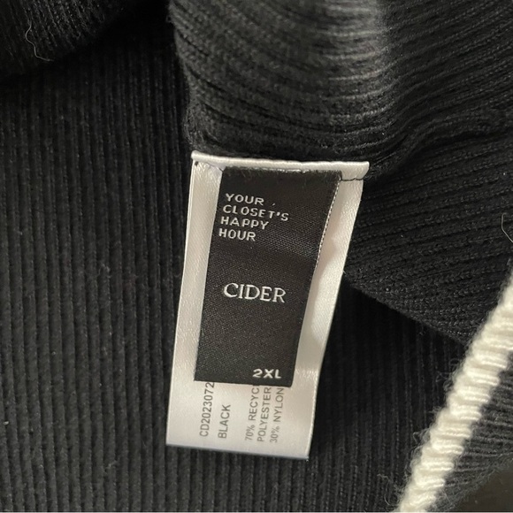 Cider Ribbed Short Sleeve Button Down Cardigan Sweater Black White Plus Size 2XL - Picture 3 of 7